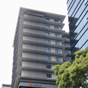 神戸駅前ＪＵＳＴスクエア